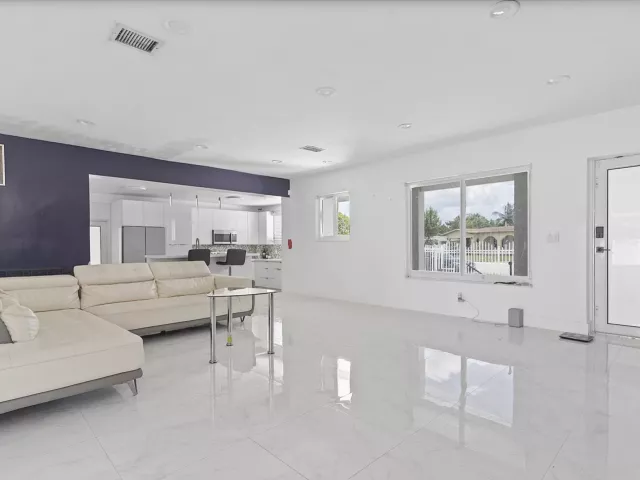 3-bedroom home for sale in Miami Gardens - 17840 NW 28TH Court - MondialRealty