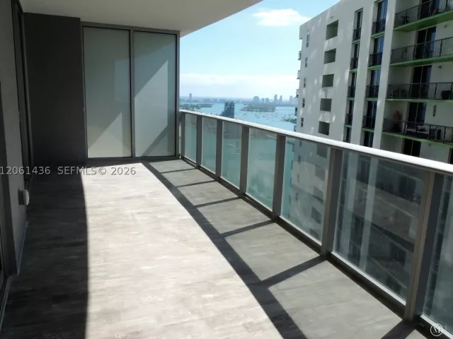 1-bedroom condo for sale in Miami - 488 NE 18th St 3104 - MondialRealty