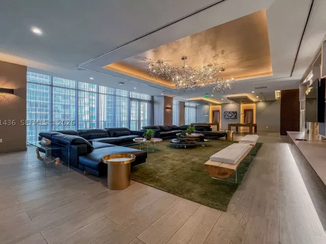 1-bedroom condo for sale in Miami - 488 NE 18th St 3104 - MondialRealty
