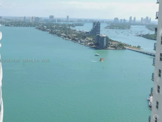 1-bedroom condo for sale in Miami - 488 NE 18th St 3104 - MondialRealty