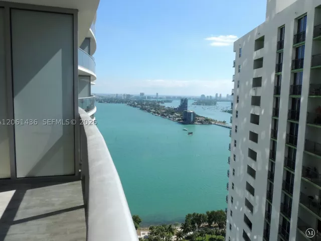1-bedroom condo for sale in Miami - 488 NE 18th St 3104 - MondialRealty