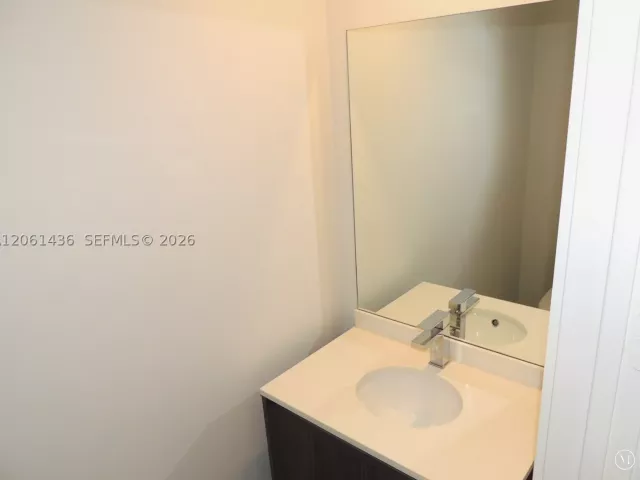 1-bedroom condo for sale in Miami - 488 NE 18th St 3104 - MondialRealty