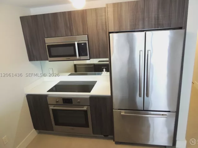 1-bedroom condo for sale in Miami - 488 NE 18th St 3104 - MondialRealty