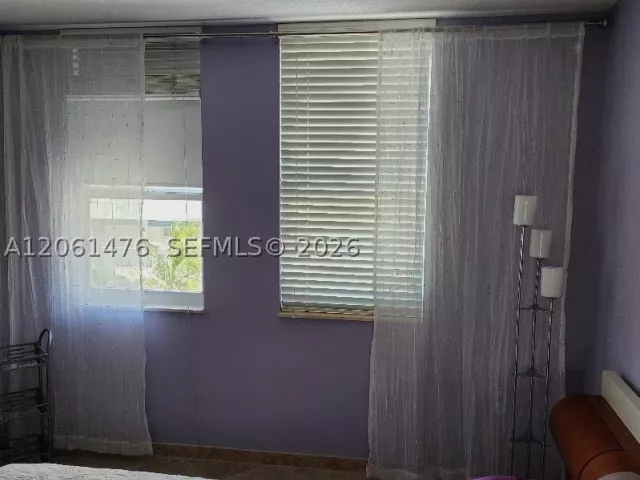 2-bedroom condo for rent in Hallandale Beach - 2080 S OCEAN DR 309 - MondialRealty