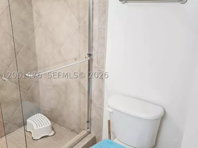 2-bedroom condo for rent in Hallandale Beach - 2080 S OCEAN DR 309 - MondialRealty