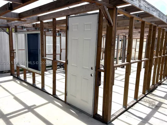 4-bedroom home for sale in Miami - 10401 NW 33rd Ave - MondialRealty