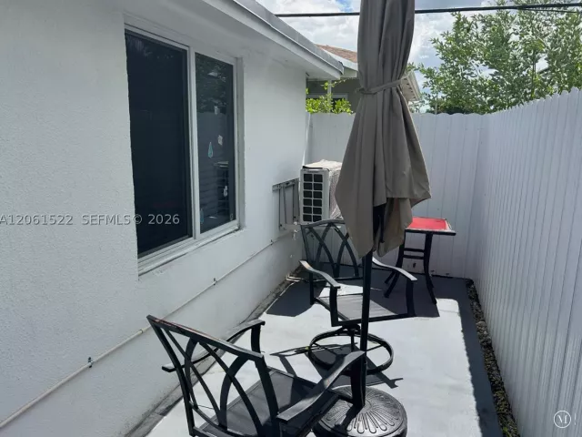 4-bedroom home for sale in Miami - 10401 NW 33rd Ave - MondialRealty