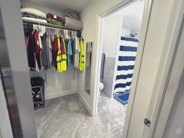 4-bedroom home for sale in Miami - 10401 NW 33rd Ave - MondialRealty