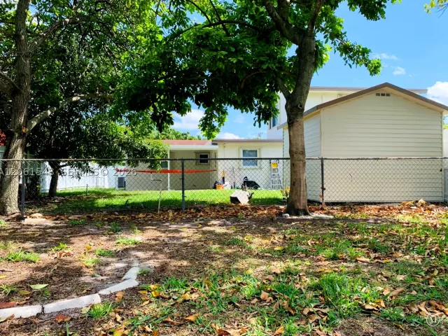 3-bedroom home for rent in Miami Gardens - 5441 NW 174th Dr - MondialRealty