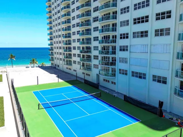 2-bedroom condo for sale in Fort Lauderdale - 3410 Galt Ocean Drive 609n - MondialRealty