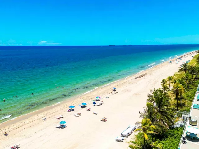 2-bedroom condo for sale in Fort Lauderdale - 3410 Galt Ocean Drive 609n - MondialRealty
