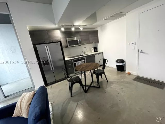 1-bedroom condo for sale in Miami - 151 SE 1st St 3404 - MondialRealty