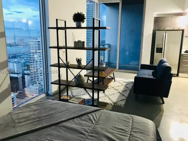 1-bedroom condo for sale in Miami - 151 SE 1st St 3404 - MondialRealty