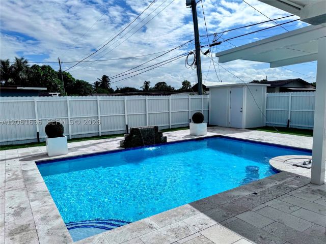 4-bedroom home for rent in Miami Gardens - 3870 NW 177th St - MondialRealty