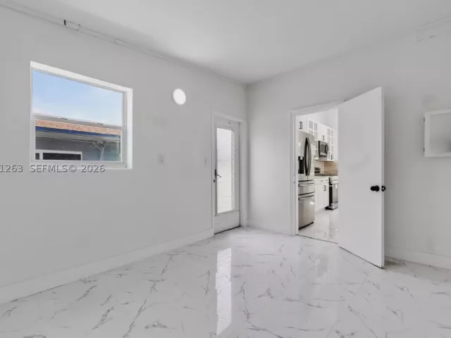 3-bedroom home for sale in Hollywood - 1777 N 17th Ct - MondialRealty