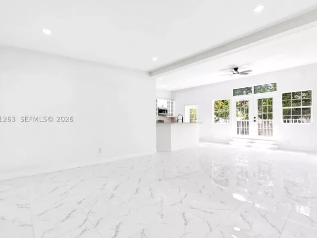 3-bedroom home for sale in Hollywood - 1777 N 17th Ct - MondialRealty
