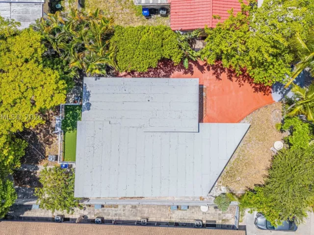 3-bedroom home for sale in Hollywood - 1777 N 17th Ct - MondialRealty