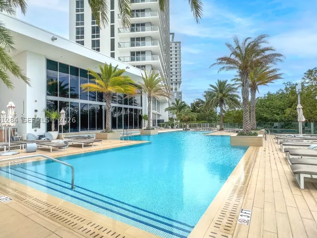 2-bedroom condo for sale in North Miami Beach - 16385 Biscayne Blvd 2904 - MondialRealty