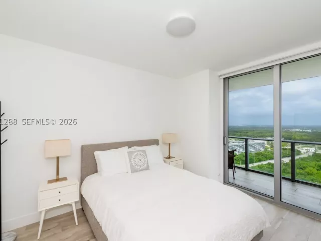 2-bedroom condo for rent in North Miami Beach - 16385 Biscayne Blvd 2904 - MondialRealty