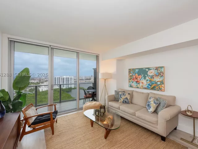2-bedroom condo for rent in North Miami Beach - 16385 Biscayne Blvd 2904 - MondialRealty