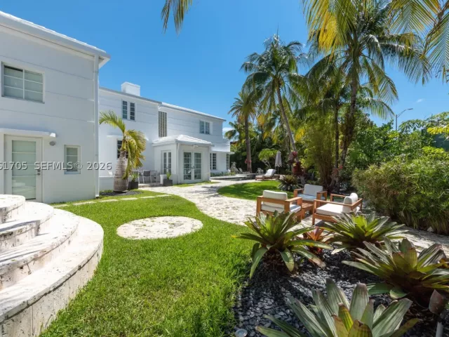 4-bedroom home for rent in Miami Beach - 841 19th St - MondialRealty