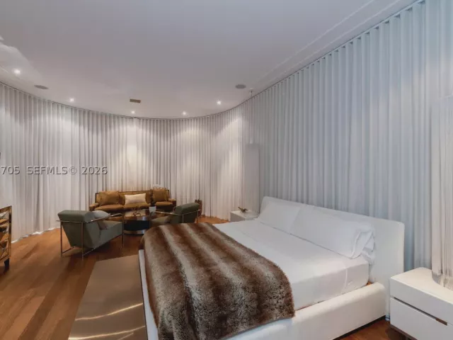 4-bedroom home for rent in Miami Beach - 841 19th St - MondialRealty