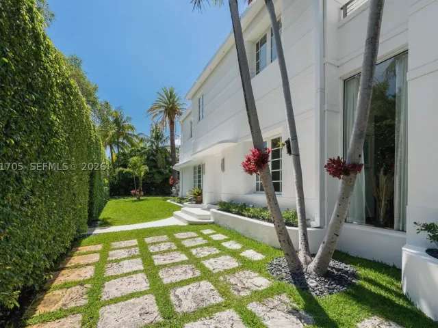 4-bedroom home for rent in Miami Beach - 841 19th St - MondialRealty
