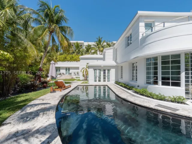 4-bedroom home for rent in Miami Beach - 841 19th St - MondialRealty