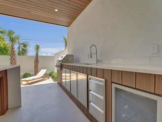 3-bedroom home for rent in Fort Lauderdale - 1525 NE 15TH Avenue - MondialRealty
