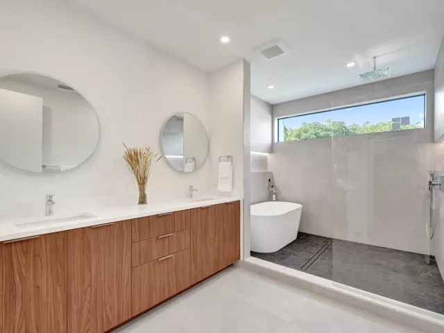 3-bedroom home for rent in Fort Lauderdale - 1525 NE 15TH Avenue - MondialRealty