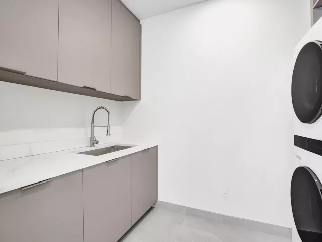 3-bedroom home for rent in Fort Lauderdale - 1525 NE 15TH Avenue - MondialRealty