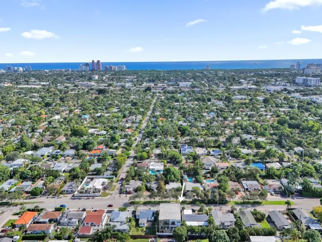 3-bedroom home for rent in Fort Lauderdale - 1525 NE 15TH Avenue - MondialRealty