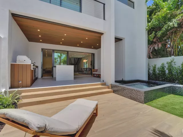 3-bedroom home for rent in Fort Lauderdale - 1525 NE 15TH Avenue - MondialRealty