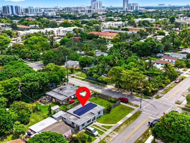 3-bedroom home for sale in Hollywood - 2407 Dewey St - MondialRealty