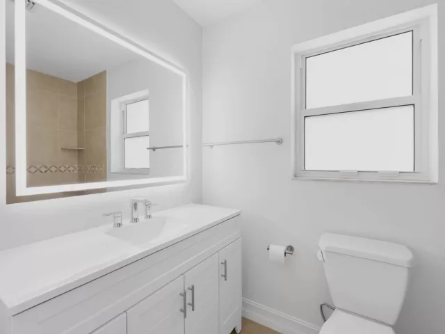 2-bedroom home for sale in Pompano Beach - 580 SE 5th Street - MondialRealty