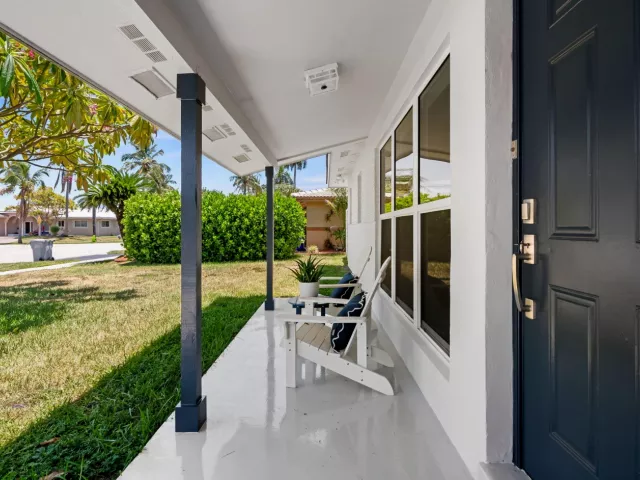 2-bedroom home for sale in Pompano Beach - 580 SE 5th Street - MondialRealty