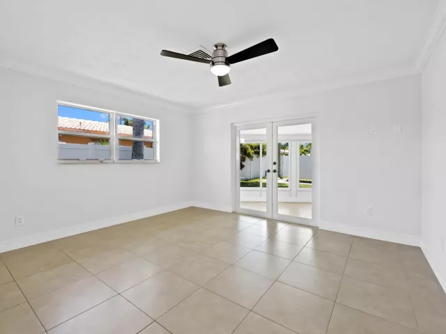 2-bedroom home for sale in Pompano Beach - 580 SE 5th Street - MondialRealty