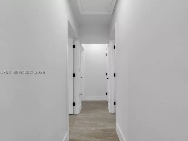5-bedroom home for sale in Miami - 2000 SW 84th Ave - MondialRealty