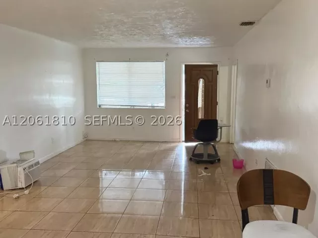 3-bedroom home for sale in North Miami Beach -  - MondialRealty