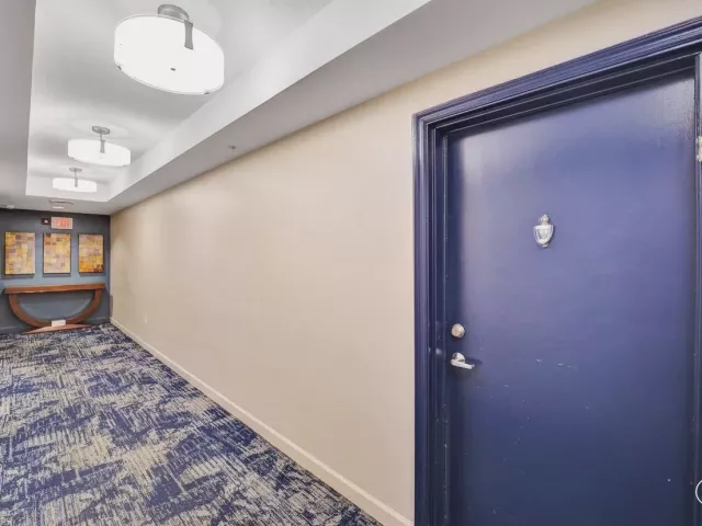 1-bedroom condo for sale in Fort Lauderdale - 401 SW 4th Avenue 203 - MondialRealty