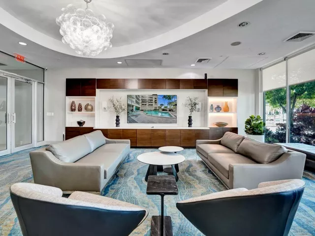 1-bedroom condo for sale in Fort Lauderdale - 401 SW 4th Avenue 203 - MondialRealty