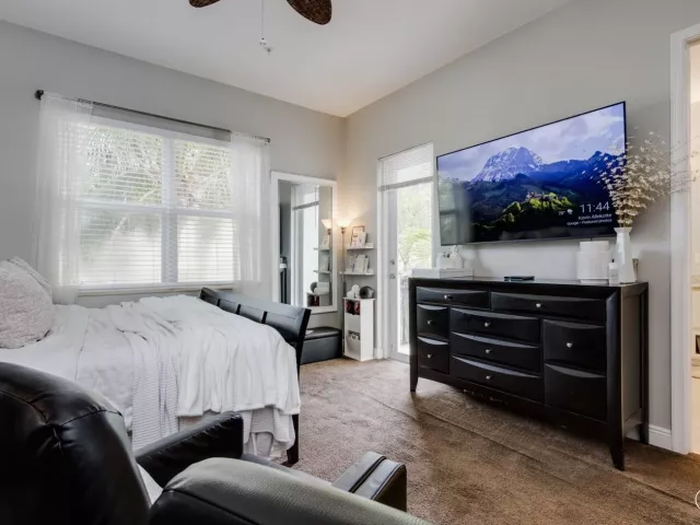 3-bedroom home for sale in Pembroke Pines - 12467 NW 17th Court - MondialRealty