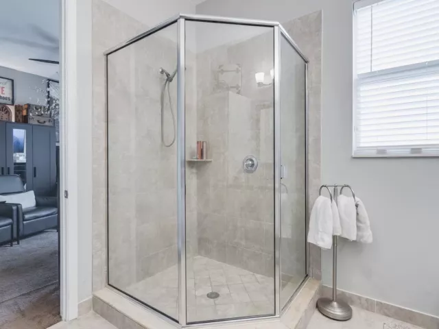 3-bedroom home for sale in Pembroke Pines - 12467 NW 17th Court - MondialRealty