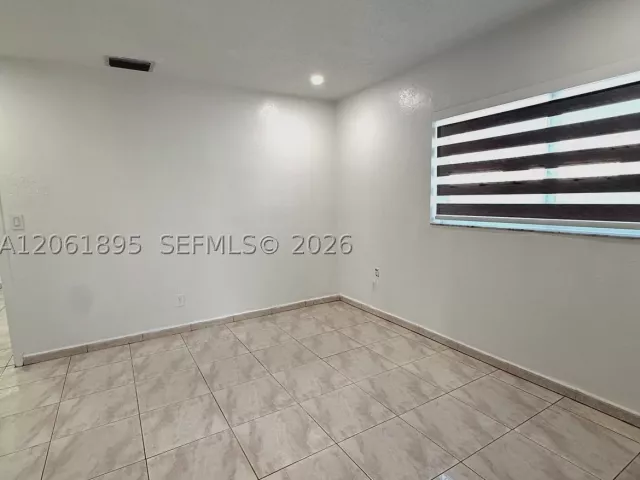 3-bedroom home for rent in Pembroke Pines - 7190 SW 13th St 1 - MondialRealty