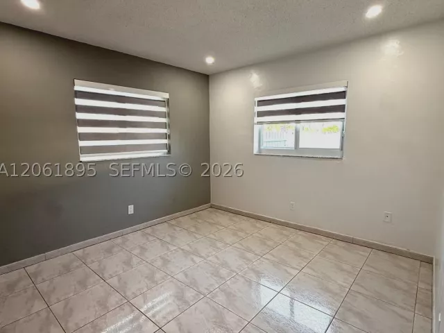 3-bedroom home for rent in Pembroke Pines - 7190 SW 13th St 1 - MondialRealty