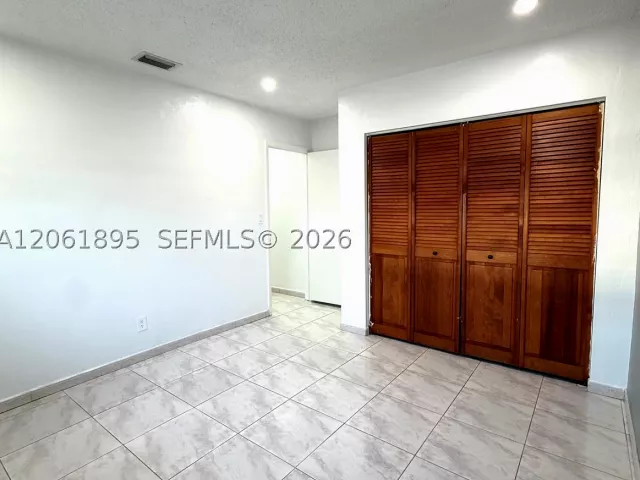 3-bedroom home for rent in Pembroke Pines - 7190 SW 13th St 1 - MondialRealty