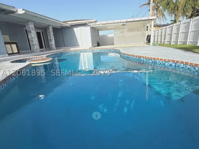 3-bedroom home for rent in Pembroke Pines - 7190 SW 13th St 1 - MondialRealty
