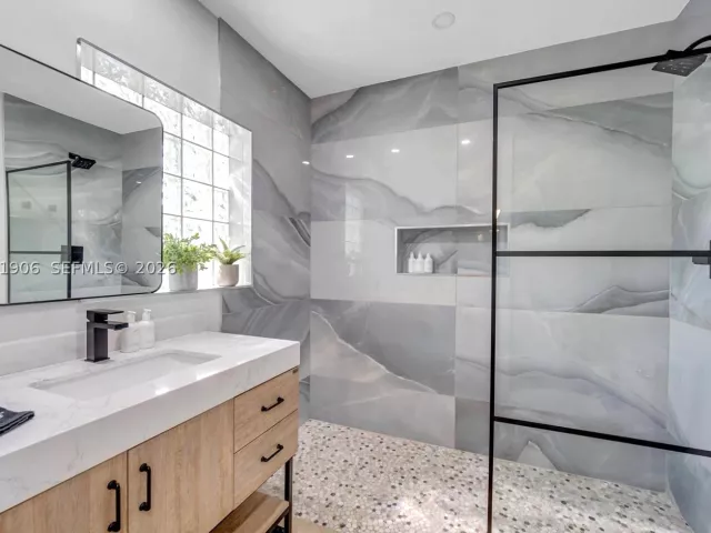 4-bedroom home for rent in Fort Lauderdale - 3317 NE 16th Ct 0 - MondialRealty