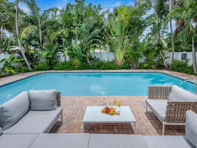 4-bedroom home for rent in Fort Lauderdale - 3317 NE 16th Ct 0 - MondialRealty