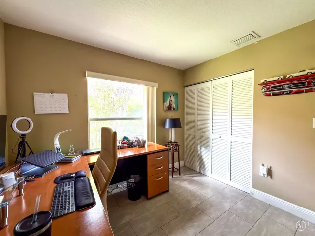 3-bedroom home for rent in Pembroke Pines - 775 NW 165th Avenue - MondialRealty